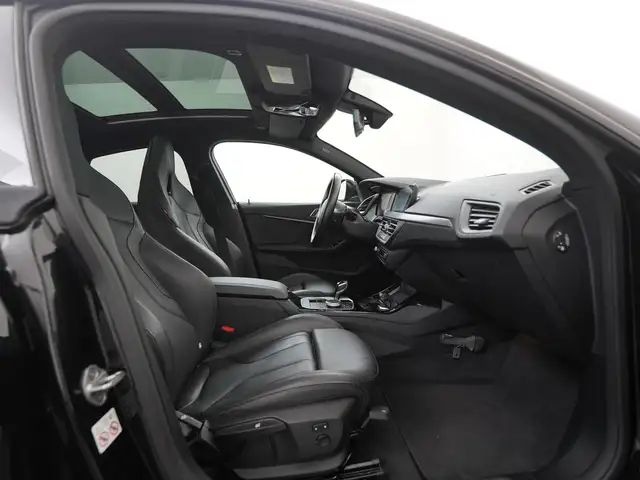 BMW 2 Series view 3