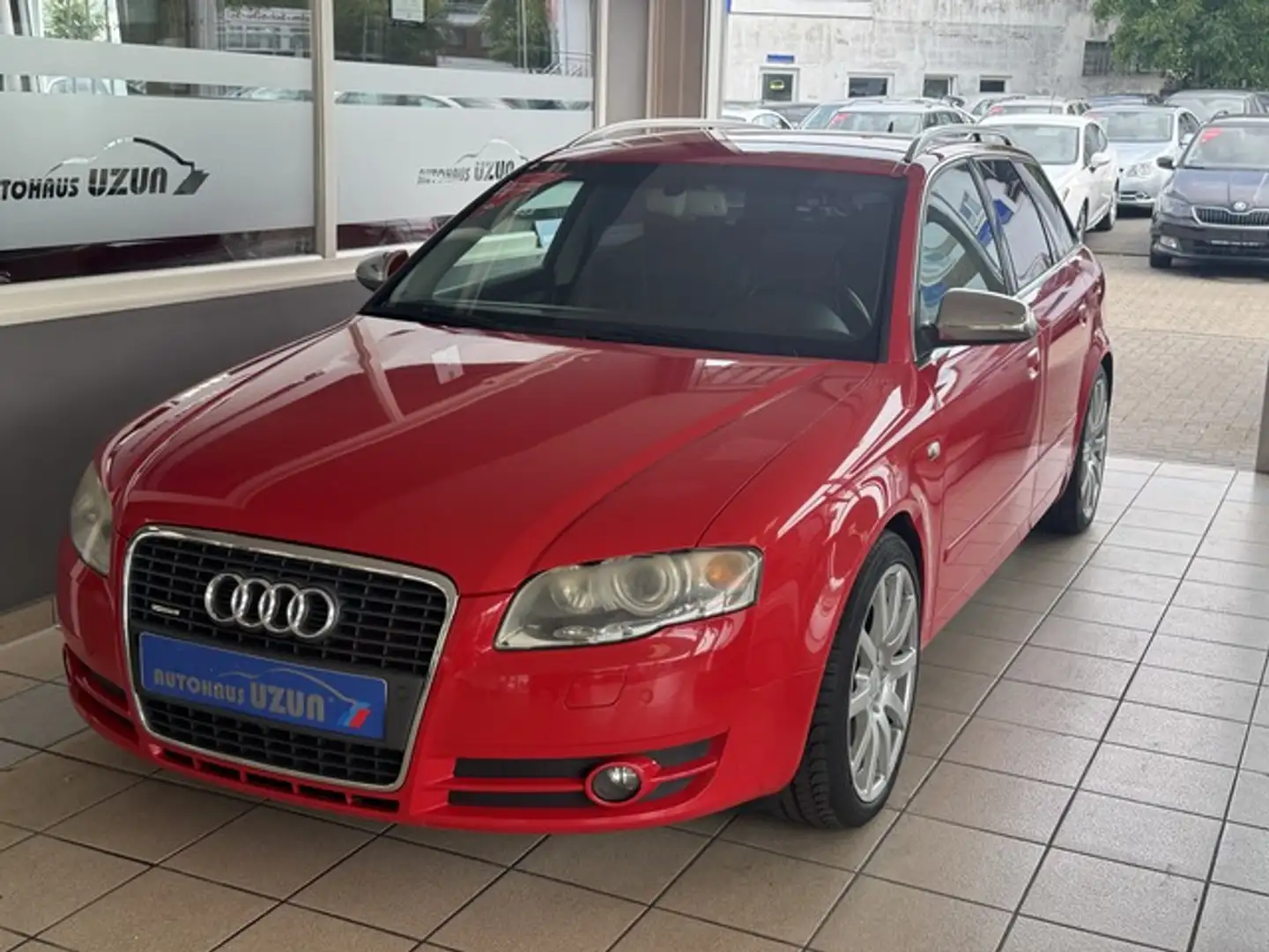 Audi A4 Avant Automatik 3.2 FSI quattro Recaro-Leder Rot - 2