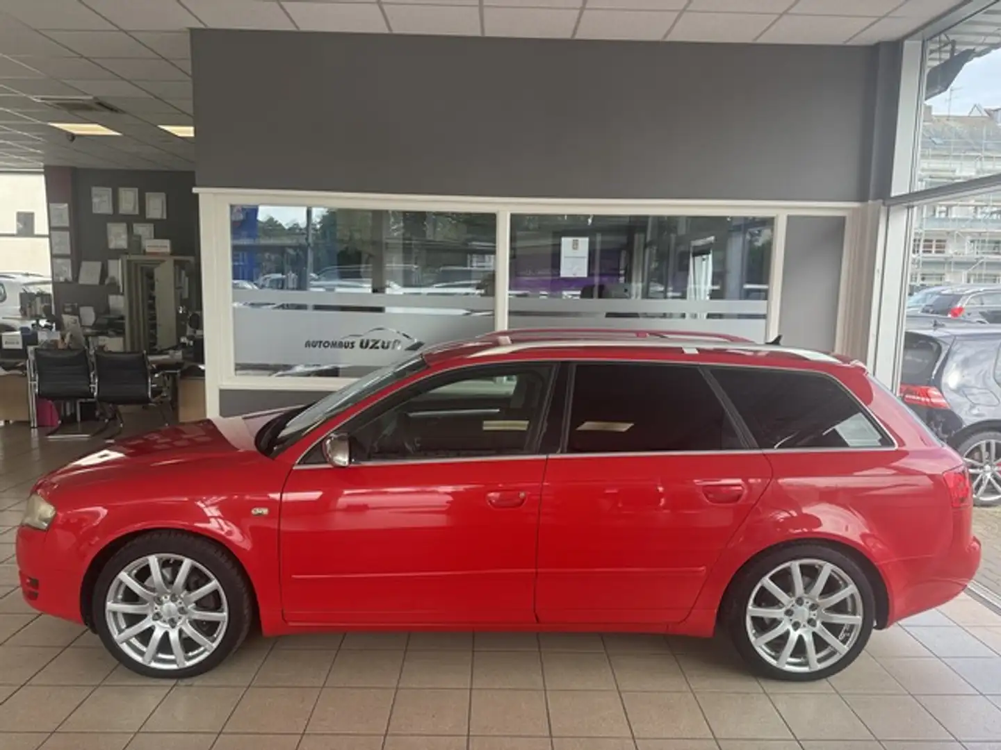 Audi A4 Avant Automatik 3.2 FSI quattro Recaro-Leder Rot - 1