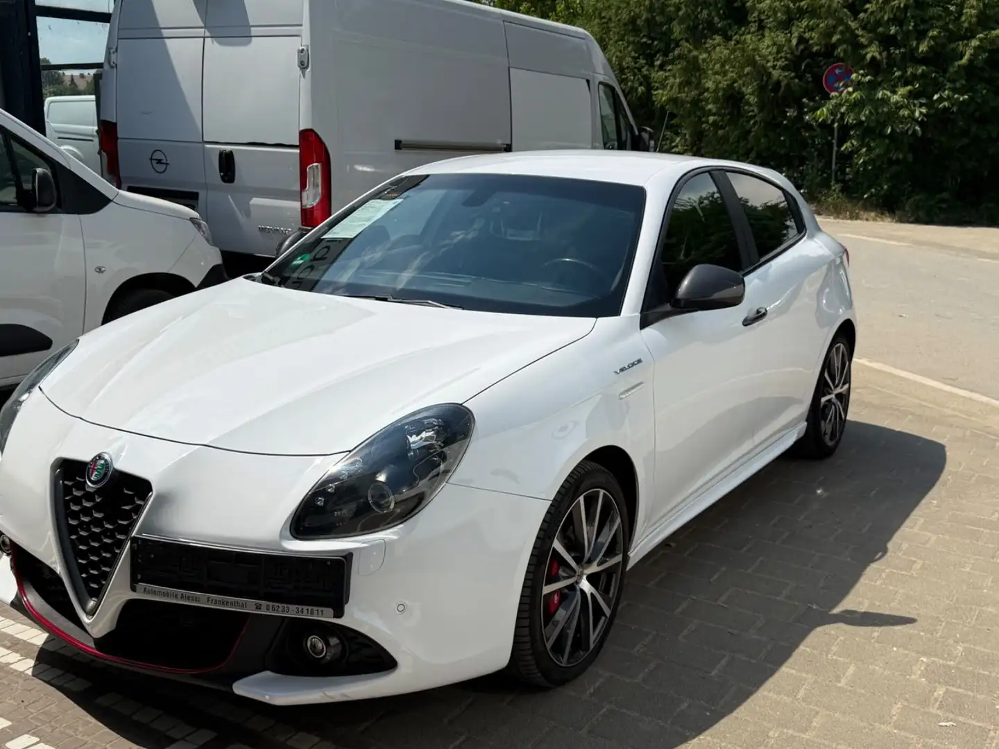 Alfa Romeo Giulietta Veloce Weiß - 1