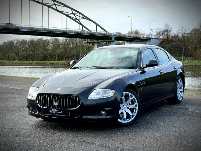 Maserati Quattroporte 4.7 S / FULL DEALER SERVICE FILE / YOUNGTIMER