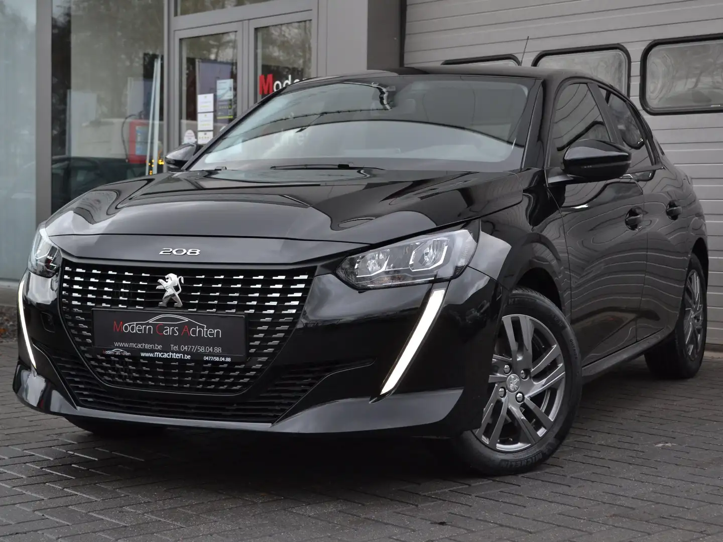 Peugeot 208 208 Benzine * 8 traps automaat * "Allure Pack" Noir - 1