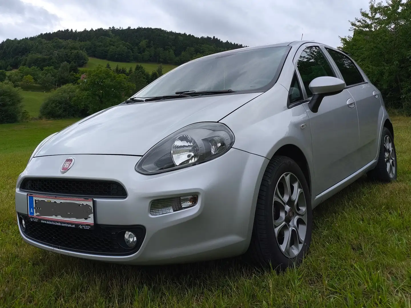 Fiat Punto Punto 1,4 78 Lounge Lounge Silber - 1