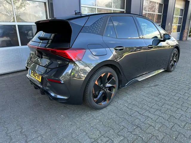 Cupra Born view 2