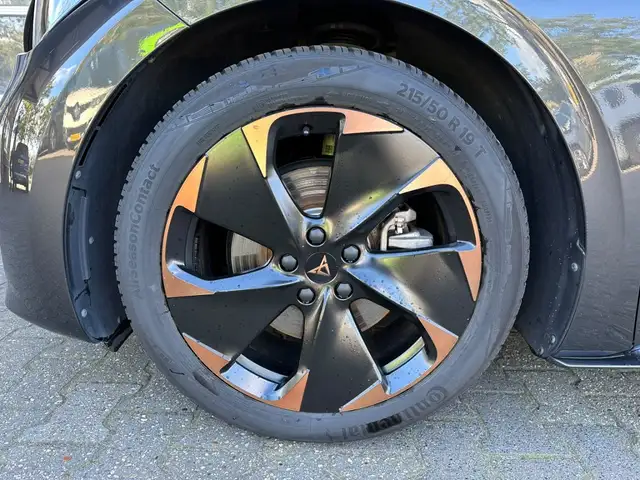 Cupra Born view 10
