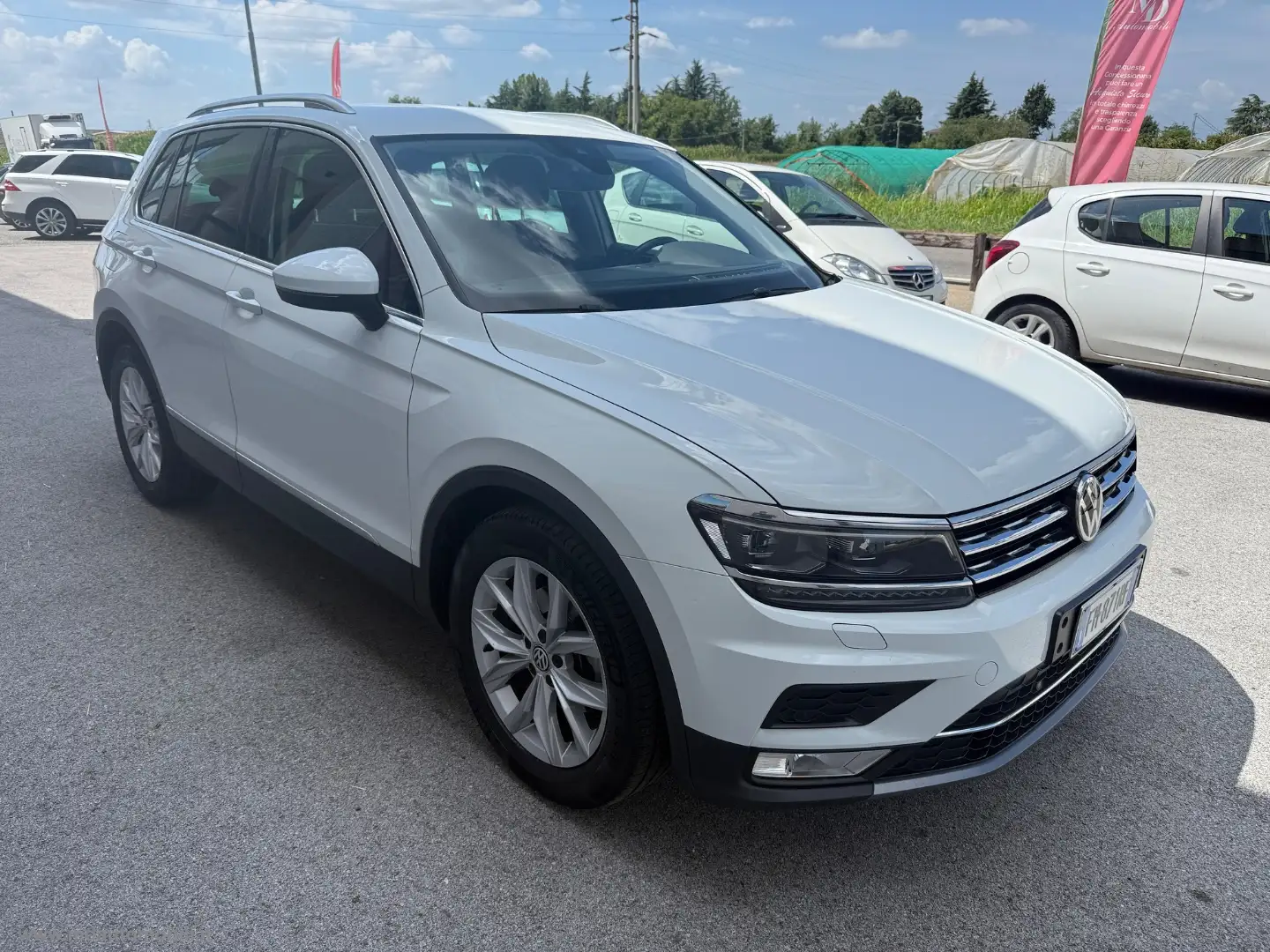 Volkswagen Tiguan 2.0 TDI DSG Executive BMT VIRTUAL NAVI LED Bianco - 2