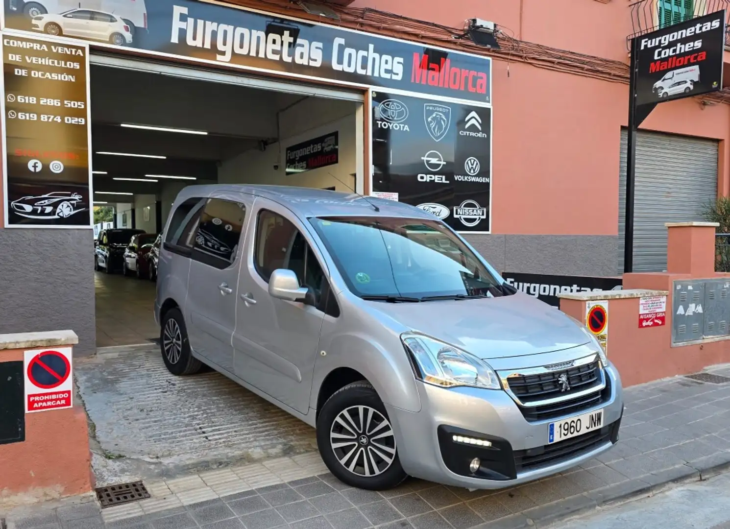 Peugeot Partner PEUGEOT Industrial  Manual de 5 Puertas Gris - 1