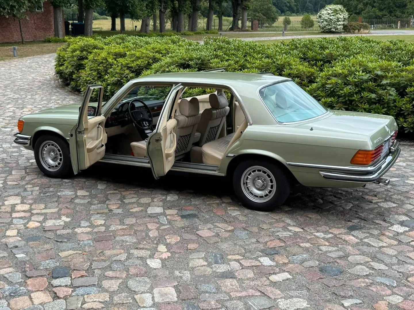 Mercedes-Benz 450 SEL 6.9 W116 "Das beste Auto der Welt!" Grün - 1
