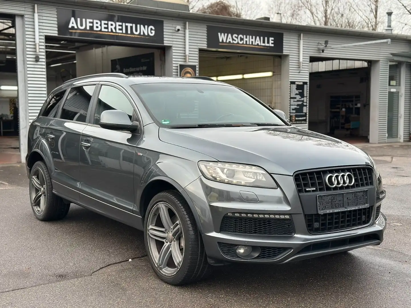 Audi Q7 TDI Quattro S-Line*Alcantara*Navi*Bi-Xenon* Grau - 1