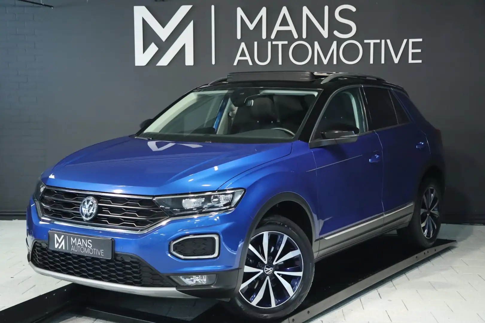 Volkswagen T-Roc 1.5 TSI / PANODAK / VIRTUAL / DODEHOEK / ACC / CAM Bleu - 1