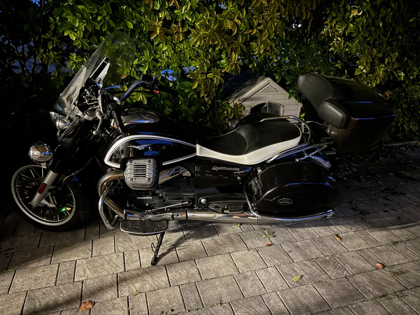 Moto Guzzi California 1400 Černá - 1