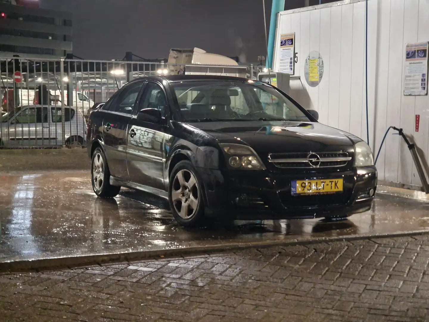 Opel Vectra Vectra 1.8-16V Elegance Negro - 1