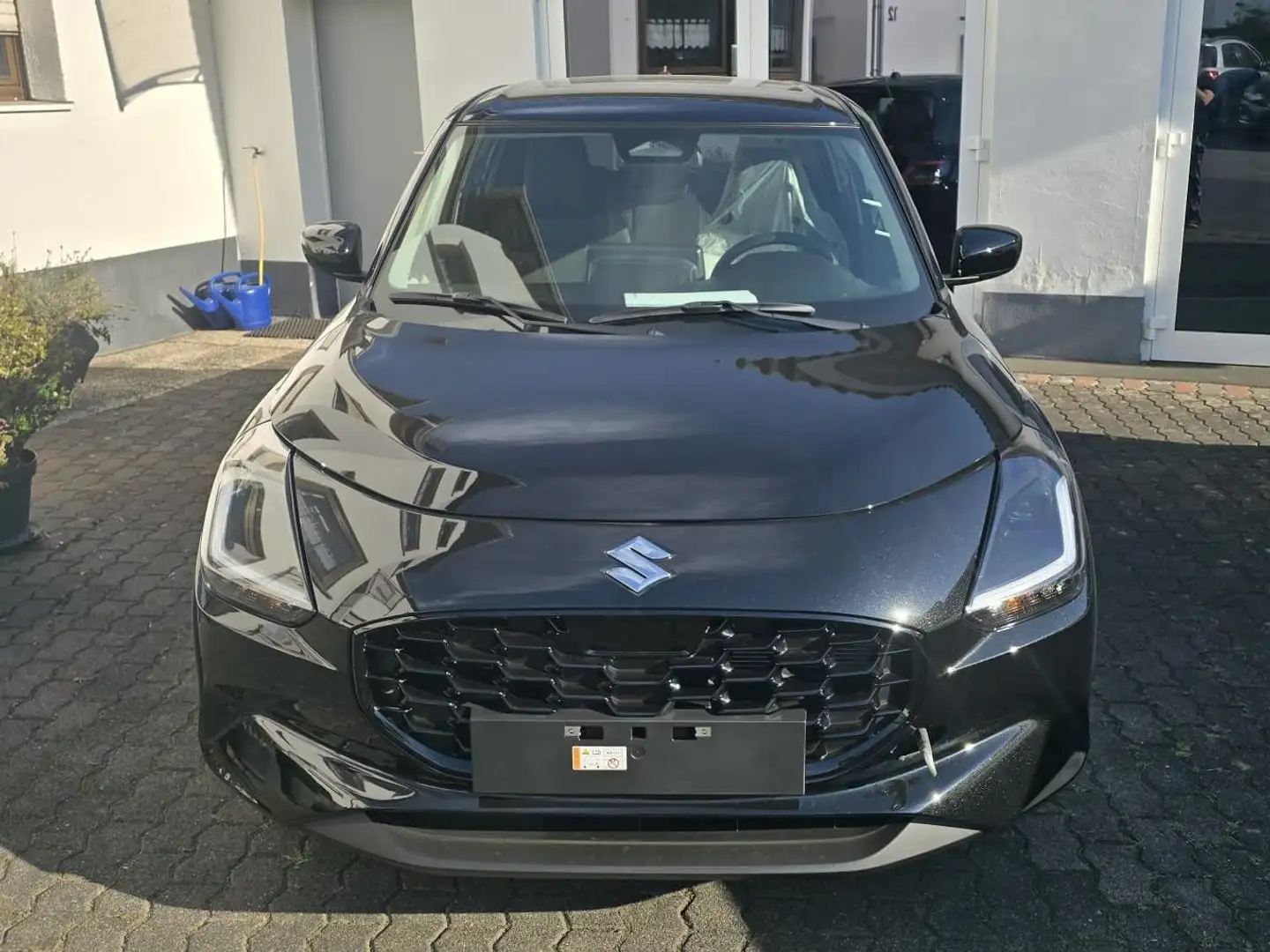 Suzuki Swift 1.2 Hybrid MT Comfort Noir - 2