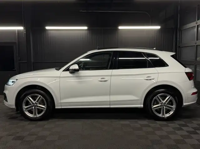Audi Q5 view 6