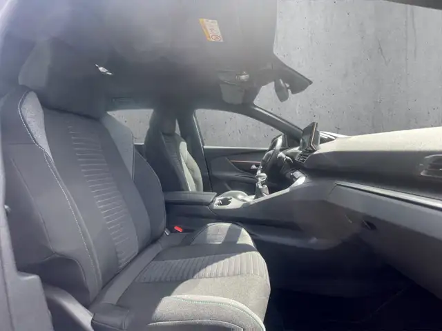 Peugeot 5008 view 13