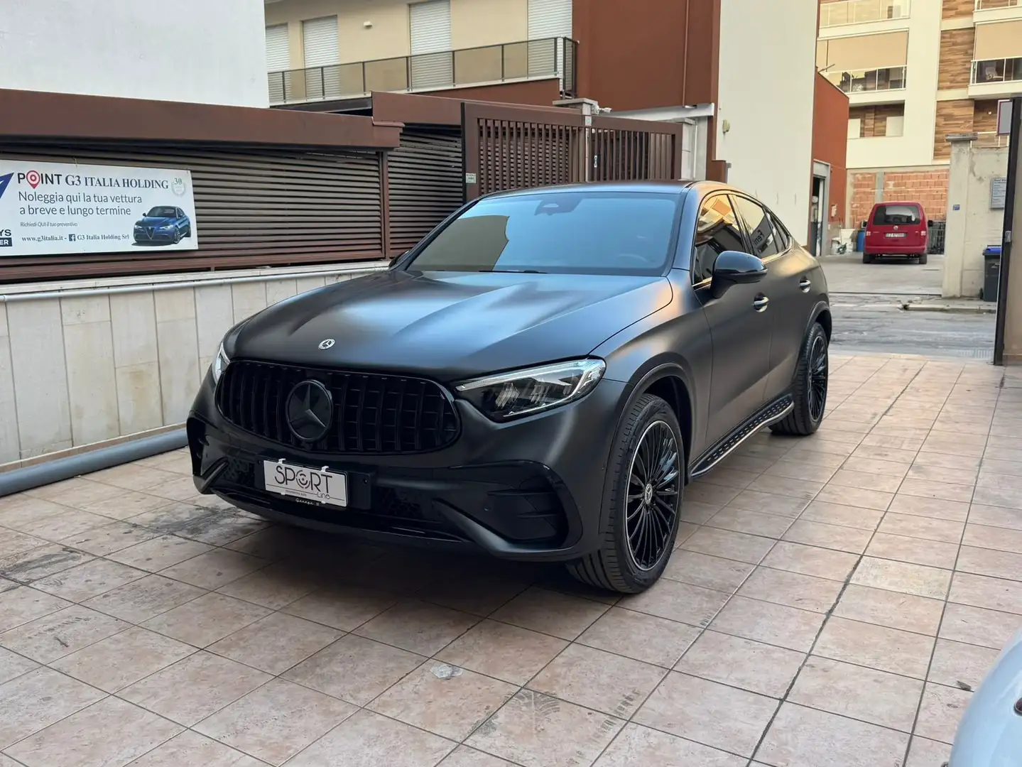 Mercedes-Benz GLC 220 d COUPE AMG Line Premium Plus 4matic OPACA Nero - 2