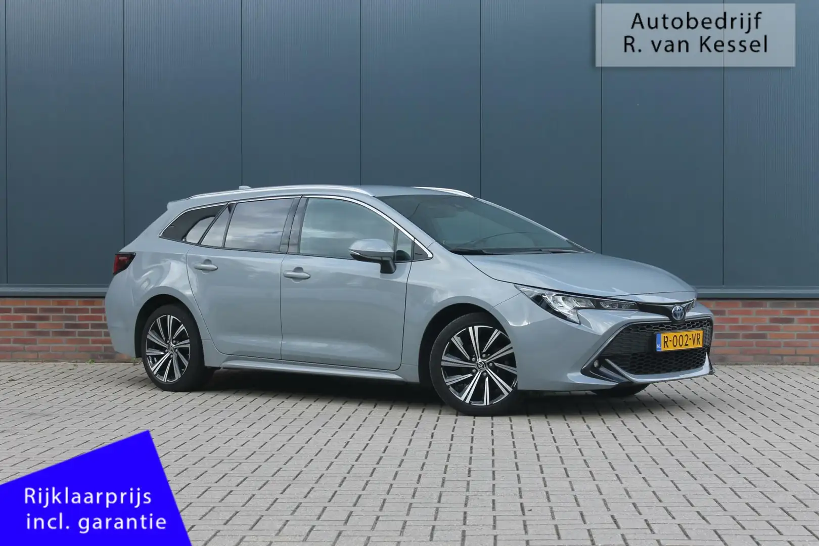 Toyota Corolla Touring Sports 1.8 Hybrid Dynamic I Luxe! I Trekha Grijs - 1
