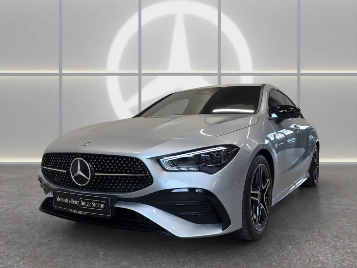 Mercedes-Benz CLA 200 EDITION AMG LINE +NIGHT+DISTR+MULTIB Silber - 2
