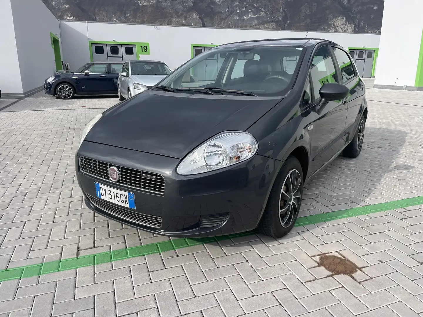 Fiat Grande Punto 5p 1.3 mjt 16v Dynamic 75cv - 2