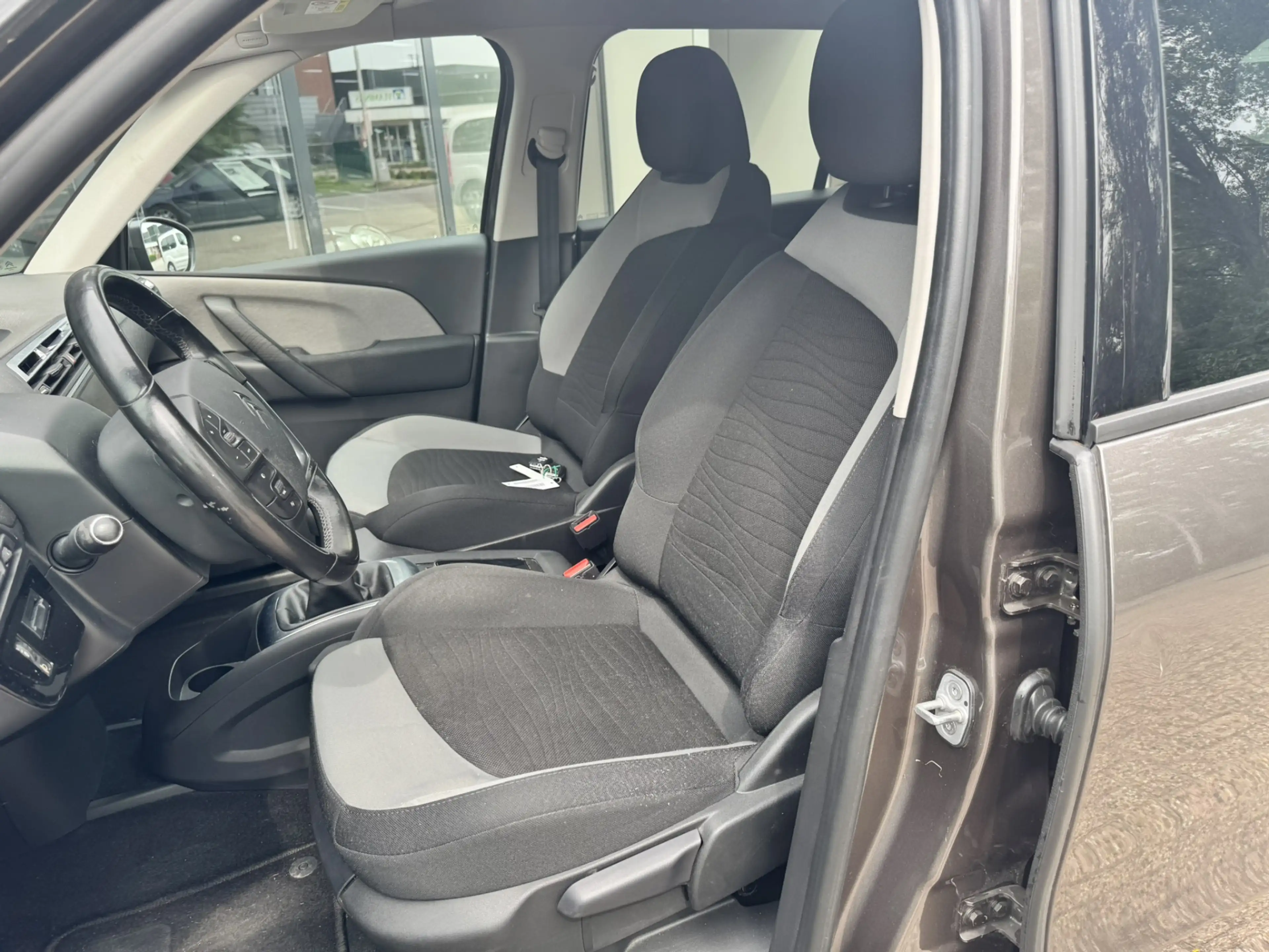 Citroen Grand C4 Picasso 1.6 BlueHDi Shine*Camera*Navi*EXPORT/EX.BPM* — photo 9