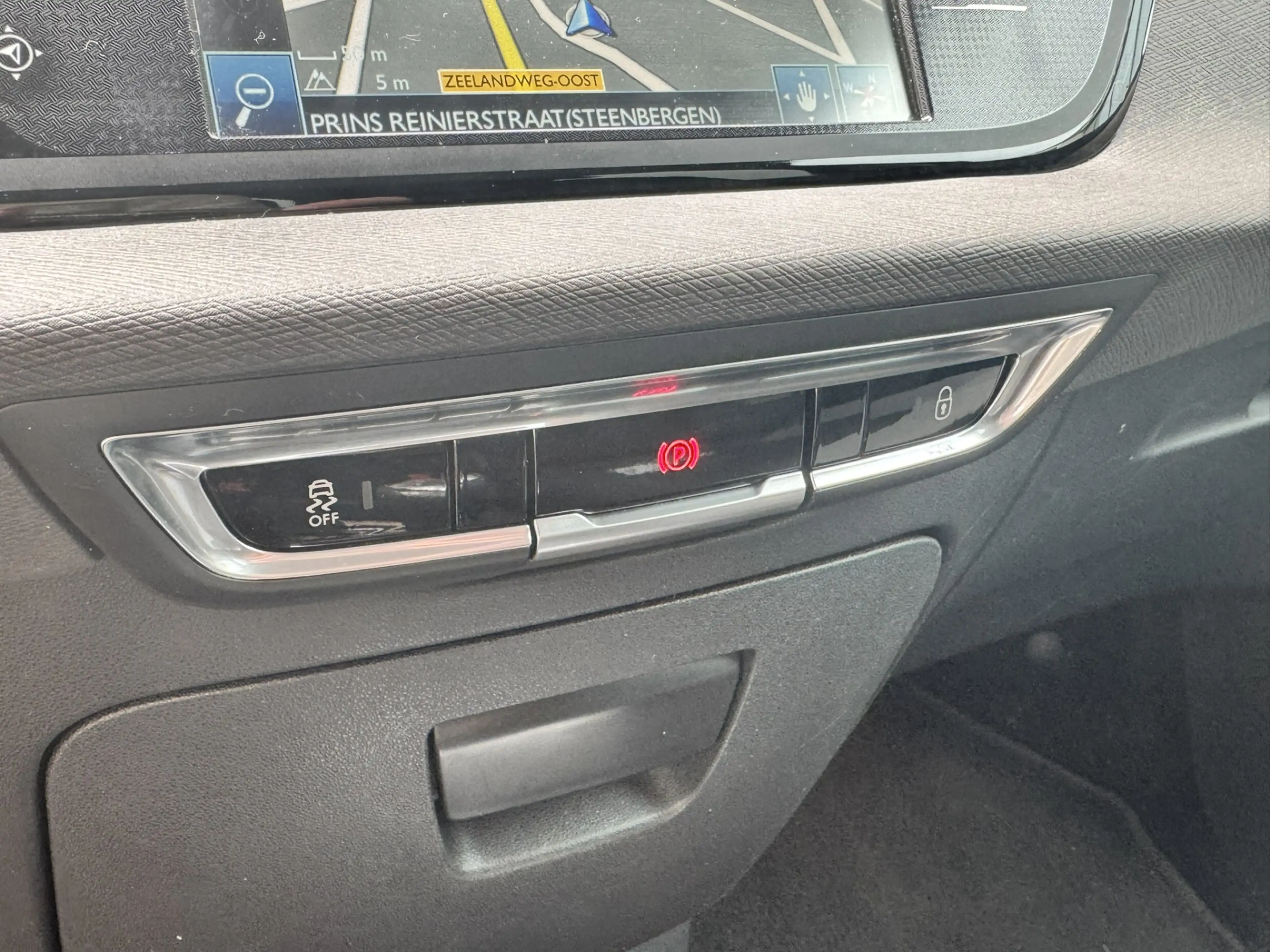 Citroen Grand C4 Picasso 1.6 BlueHDi Shine*Camera*Navi*EXPORT/EX.BPM* — photo 20