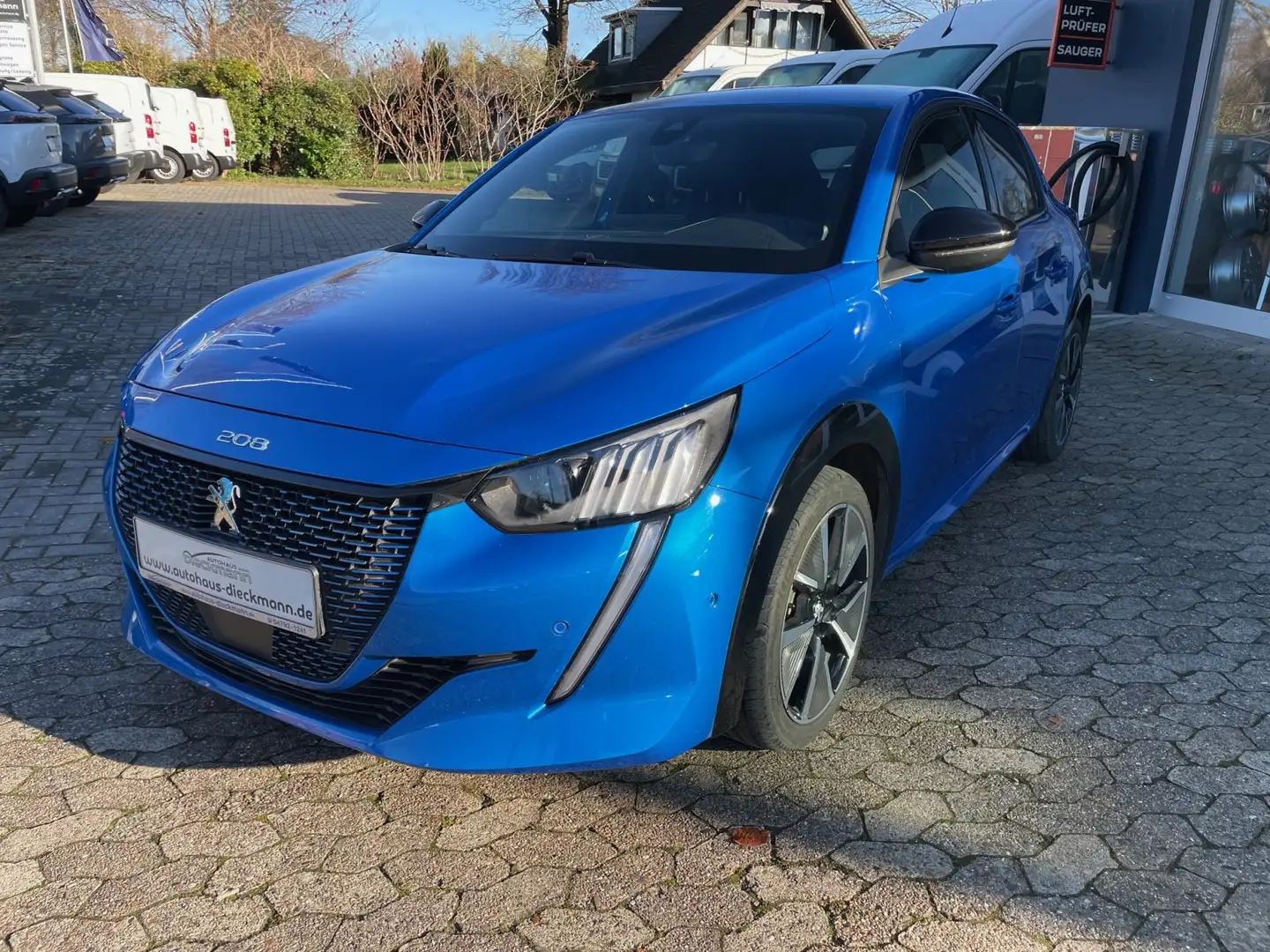 Peugeot 208 Elektromotor 136 GT ACC / SHZ Blau - 2