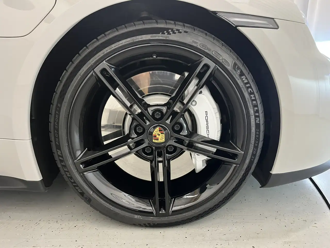 Porsche Taycan *Sport Chrono / BOSE / Panorama*, миниатюра 20