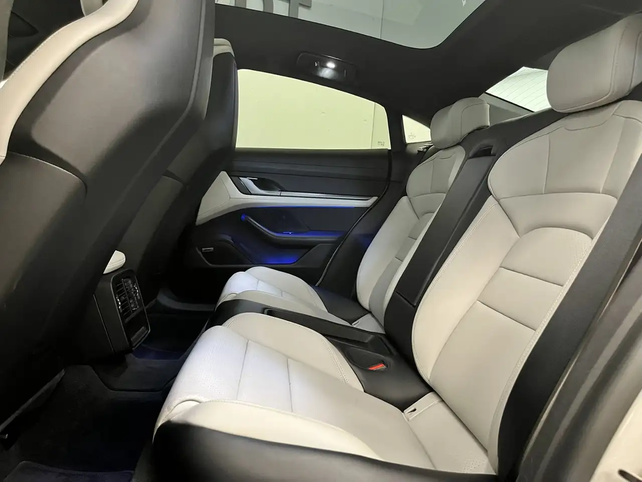 Porsche Taycan *Sport Chrono / BOSE / Panorama*, миниатюра 15