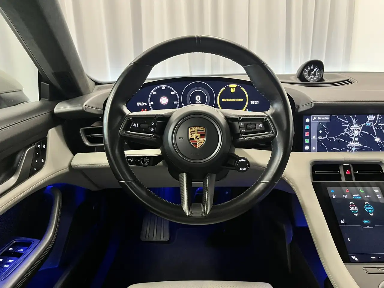Porsche Taycan *Sport Chrono / BOSE / Panorama*, миниатюра 11