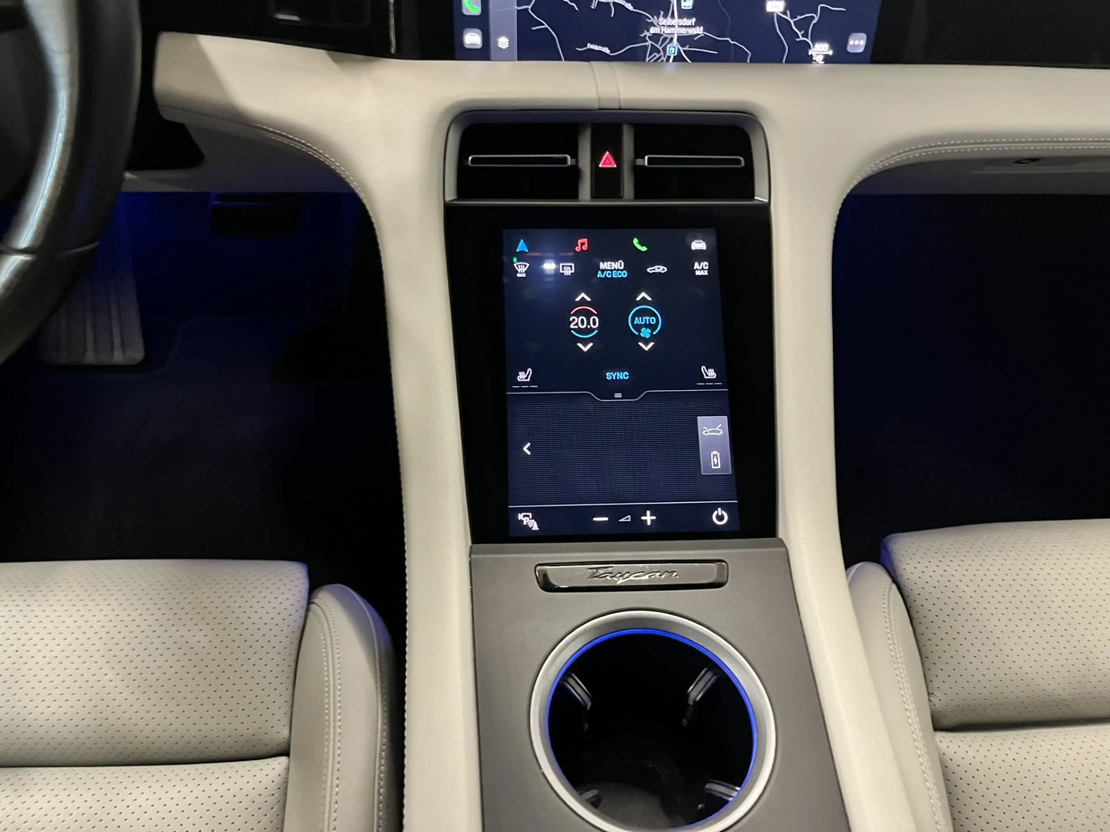 Porsche Taycan *Sport Chrono / BOSE / Panorama* — photo 13