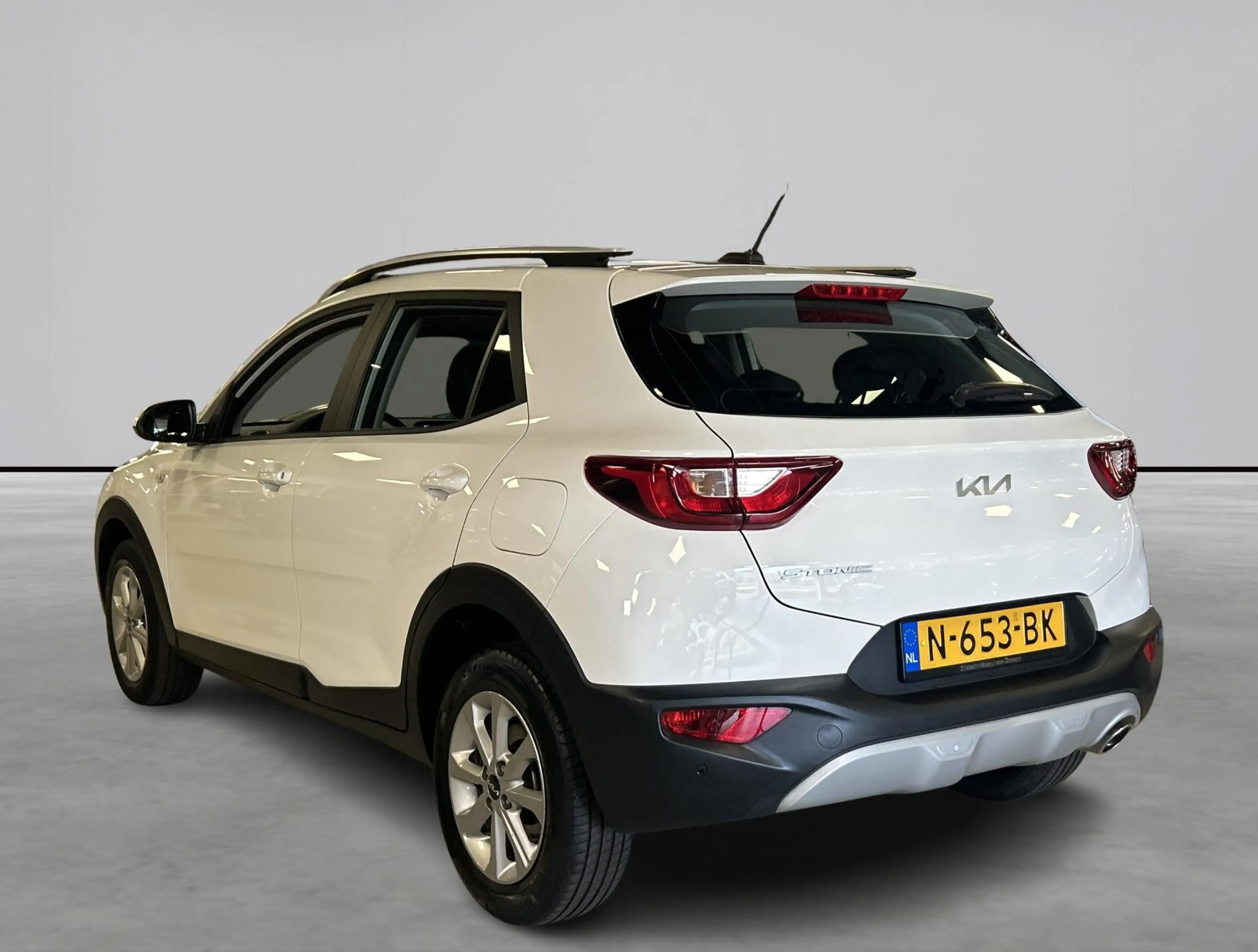 Kia Stonic 1.0 T-GDi MHEV DynamicLine Carplay/Android Auto — photo 3