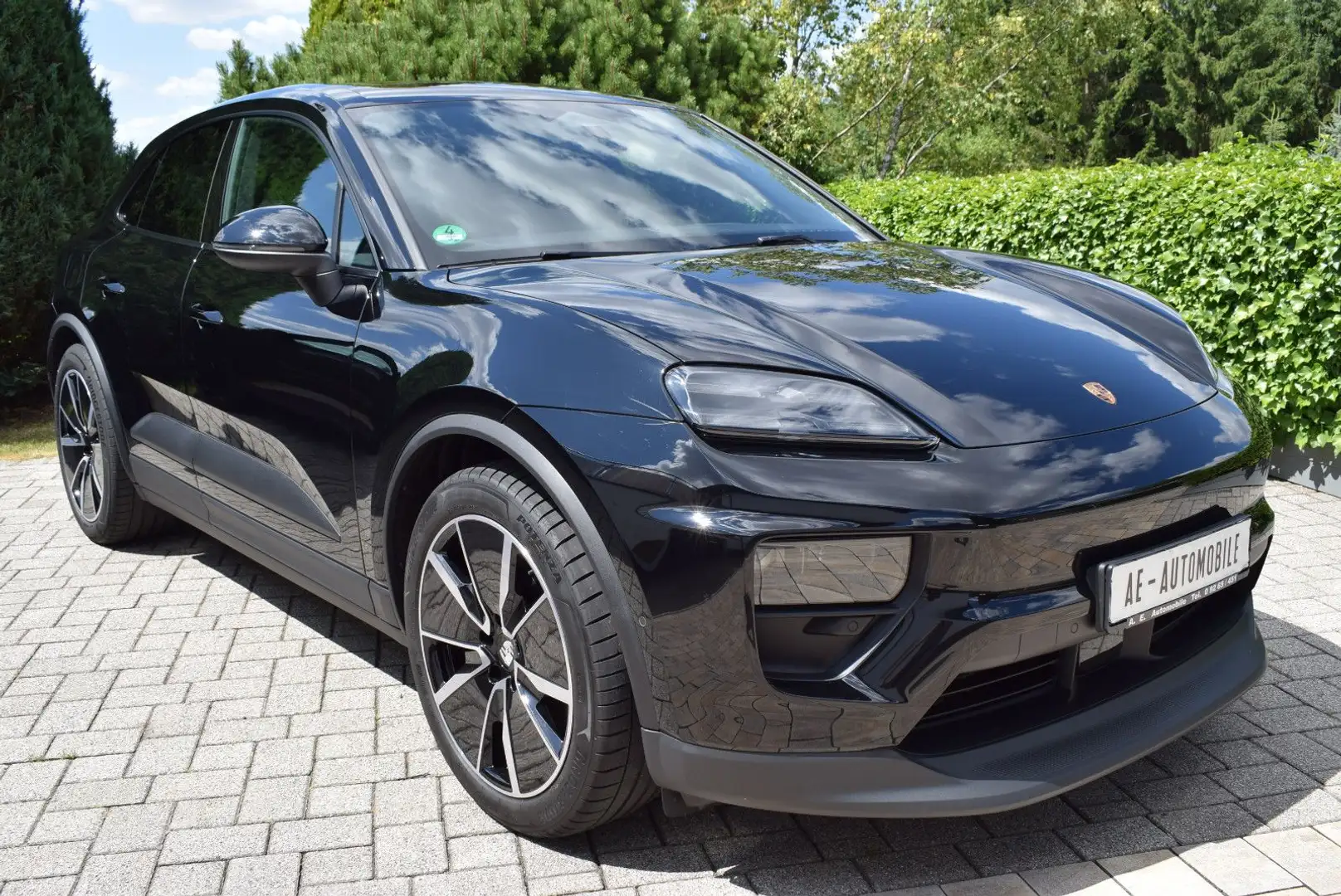 Porsche Macan Electric LEDERPAKET / 21"TURBO / 2XDisplay Schwarz - 1