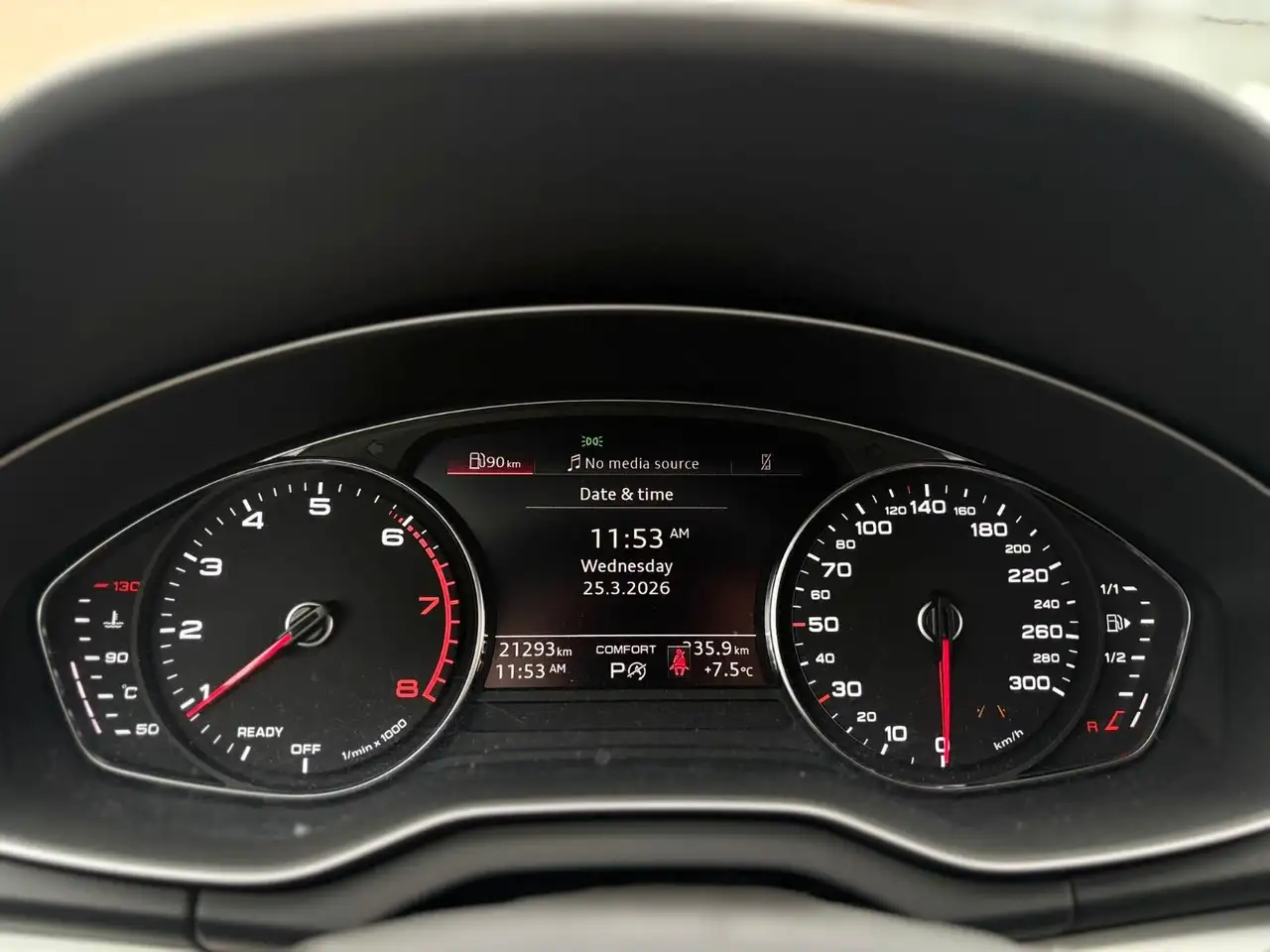 Audi Q5 снимка Audi Q5
