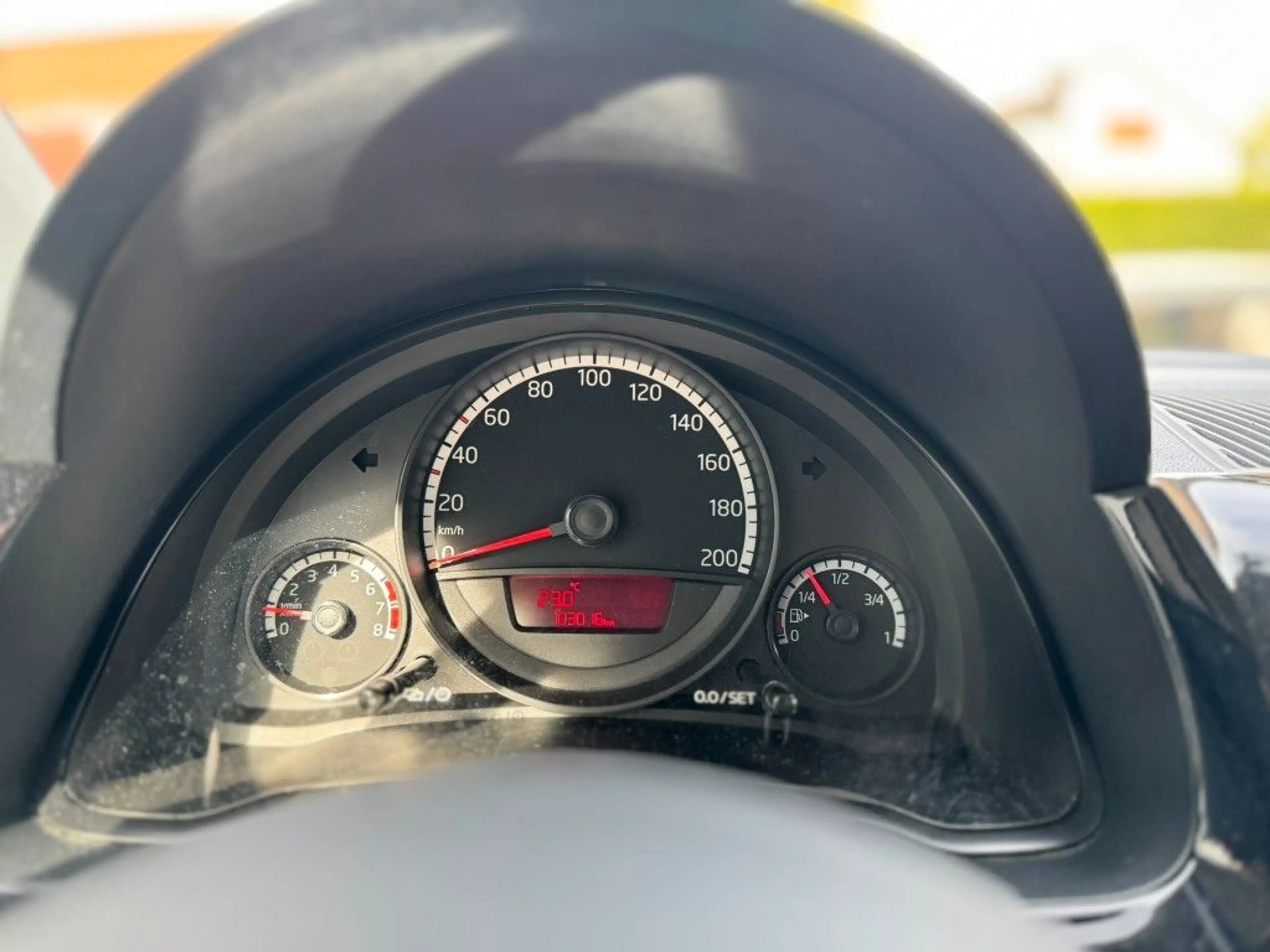 Volkswagen up! move up! / ALLWETTERREIFEN — photo 16