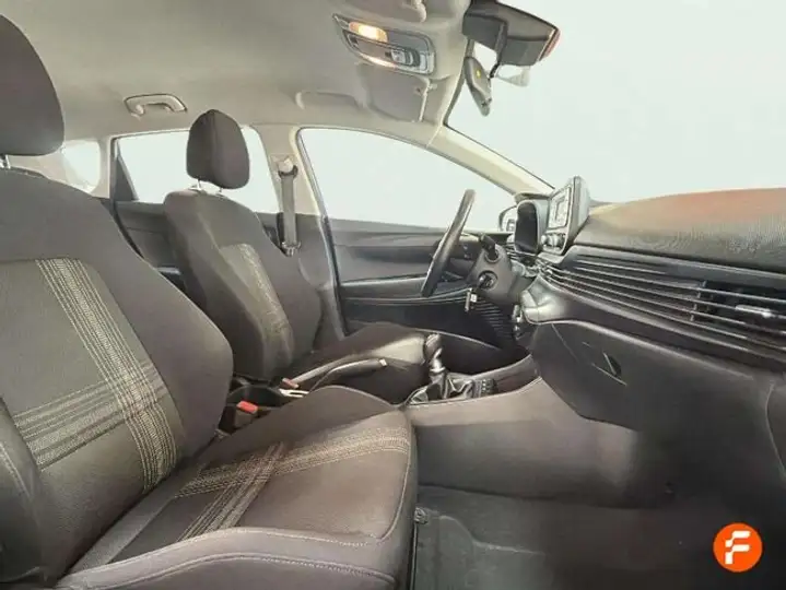 Hyundai Bayon 1.0 TGDI 48V Tecno 2023, foto 14