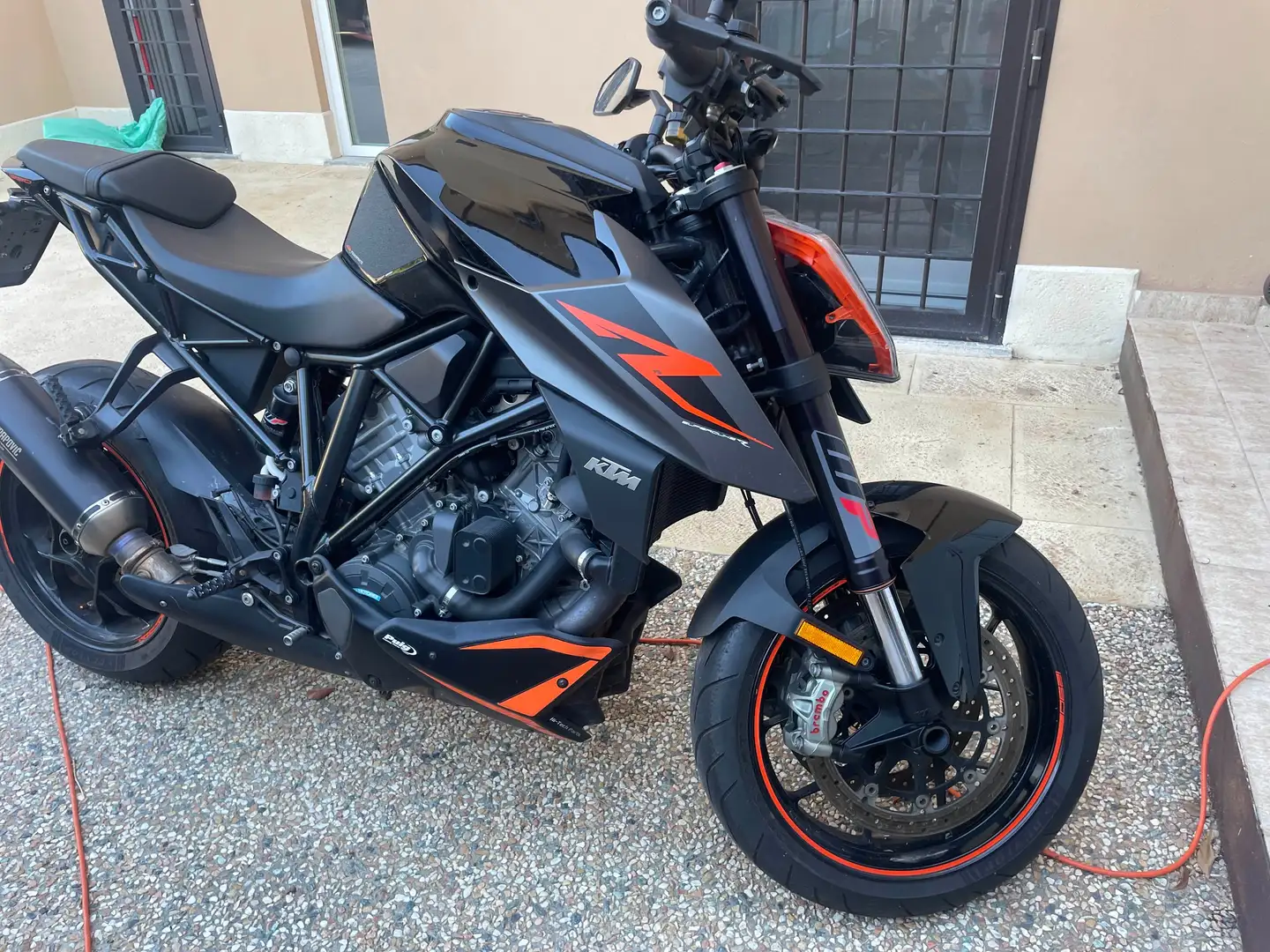KTM 1290 Super Duke R Nero - 2