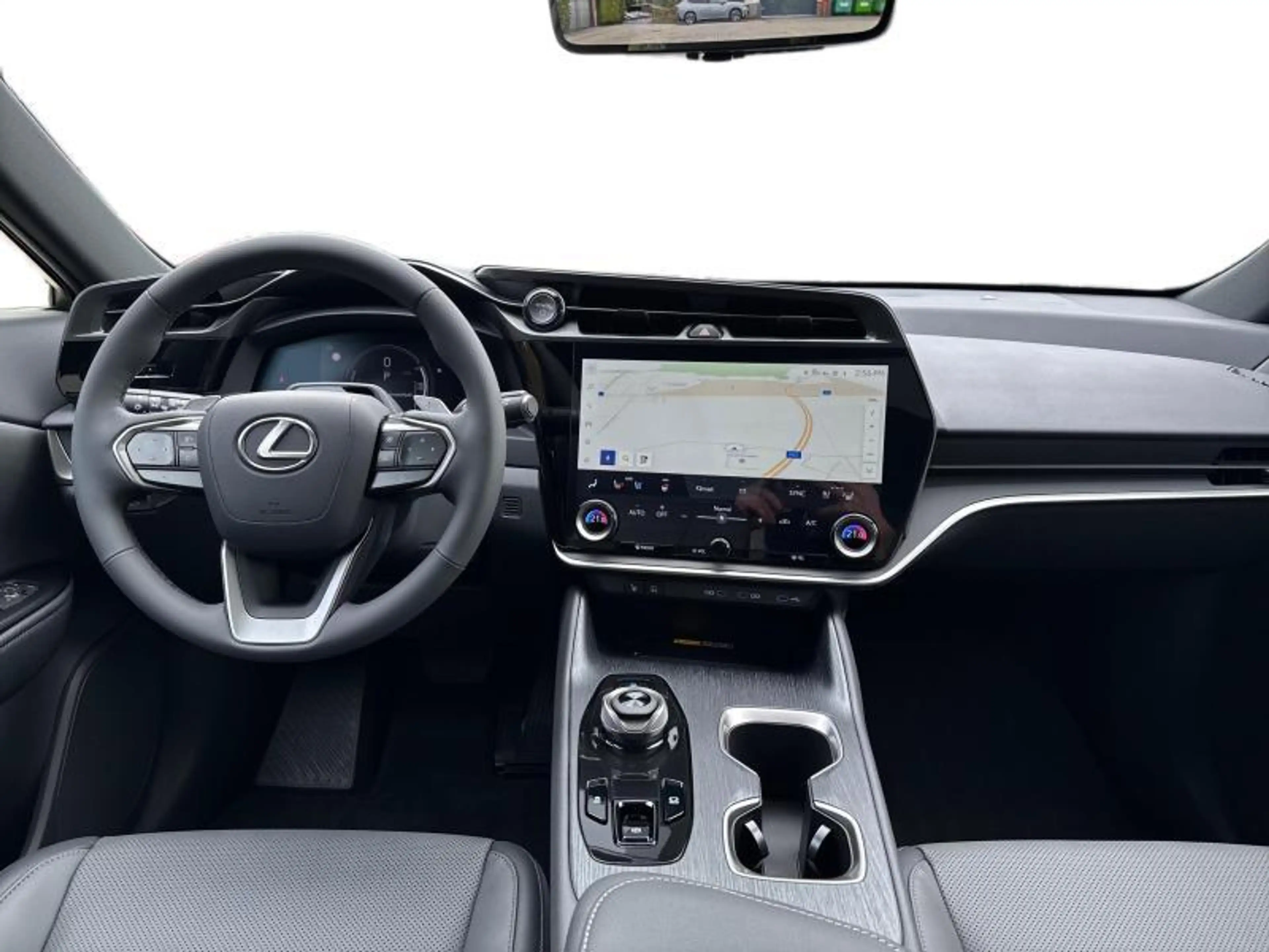 Lexus RZ Privilege Line + Pano — photo 7