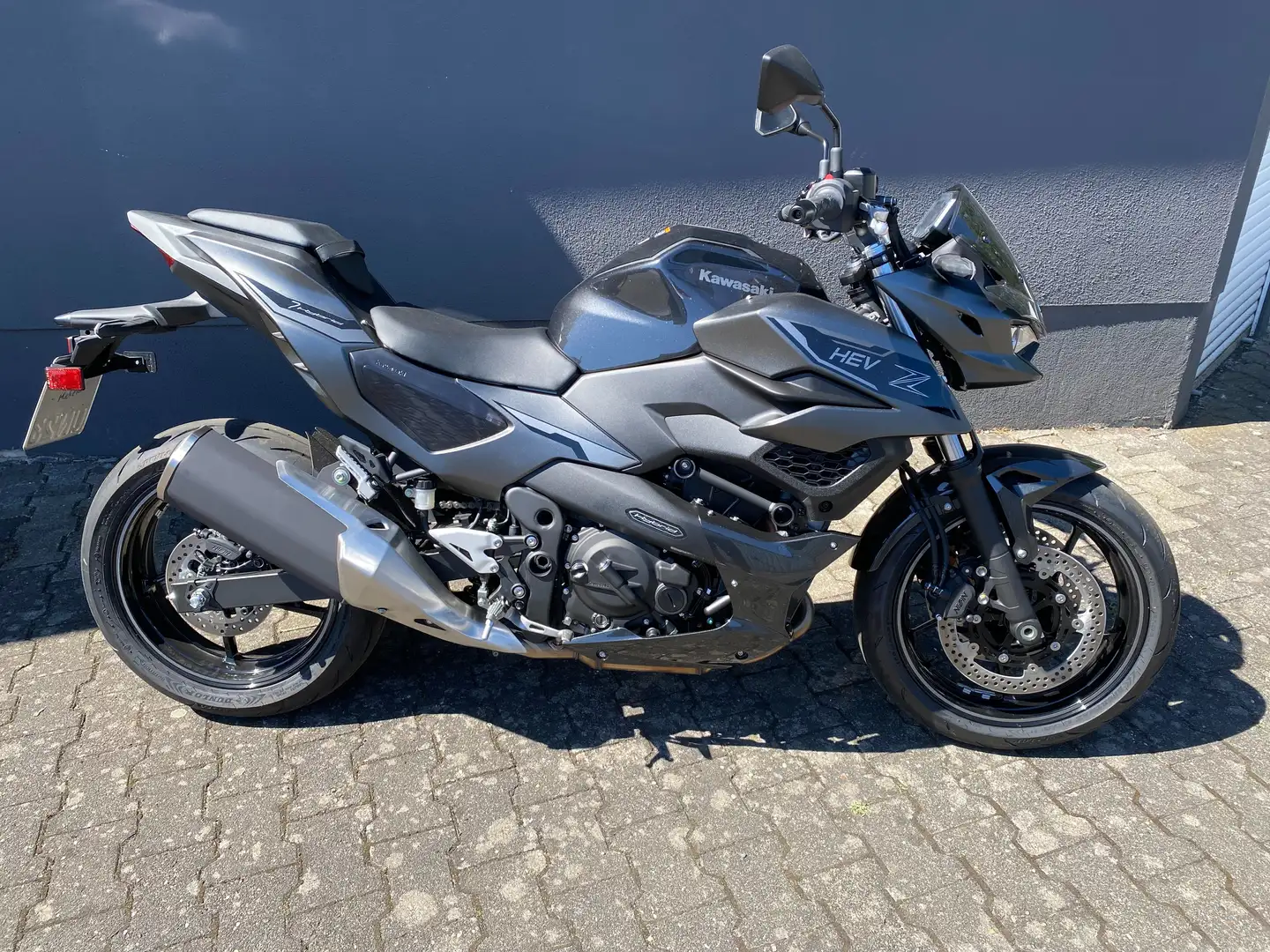 Kawasaki Z7 Hybrid Gris - 1