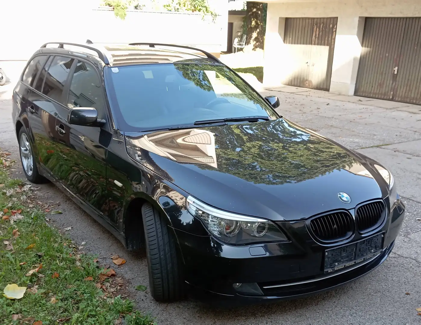 BMW 520 520d Touring Edition Lifestyles Schwarz - 1