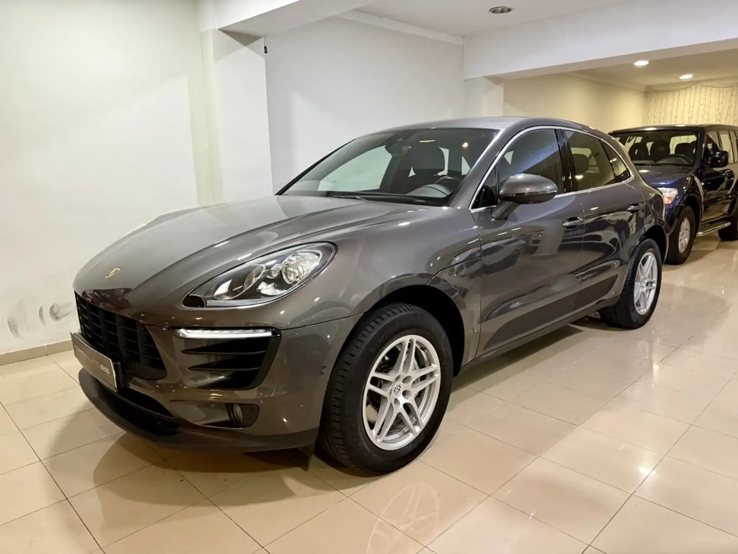 Porsche Macan S Aut. Gris - 2