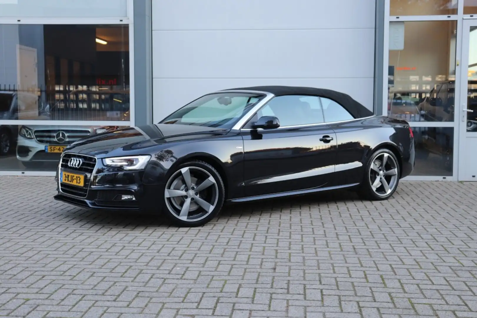 Audi Cabriolet 1.8 TFSI PRO LINE S/ORIG.NL/FACELIFT/NEK+STOEL.VER Zwart - 1