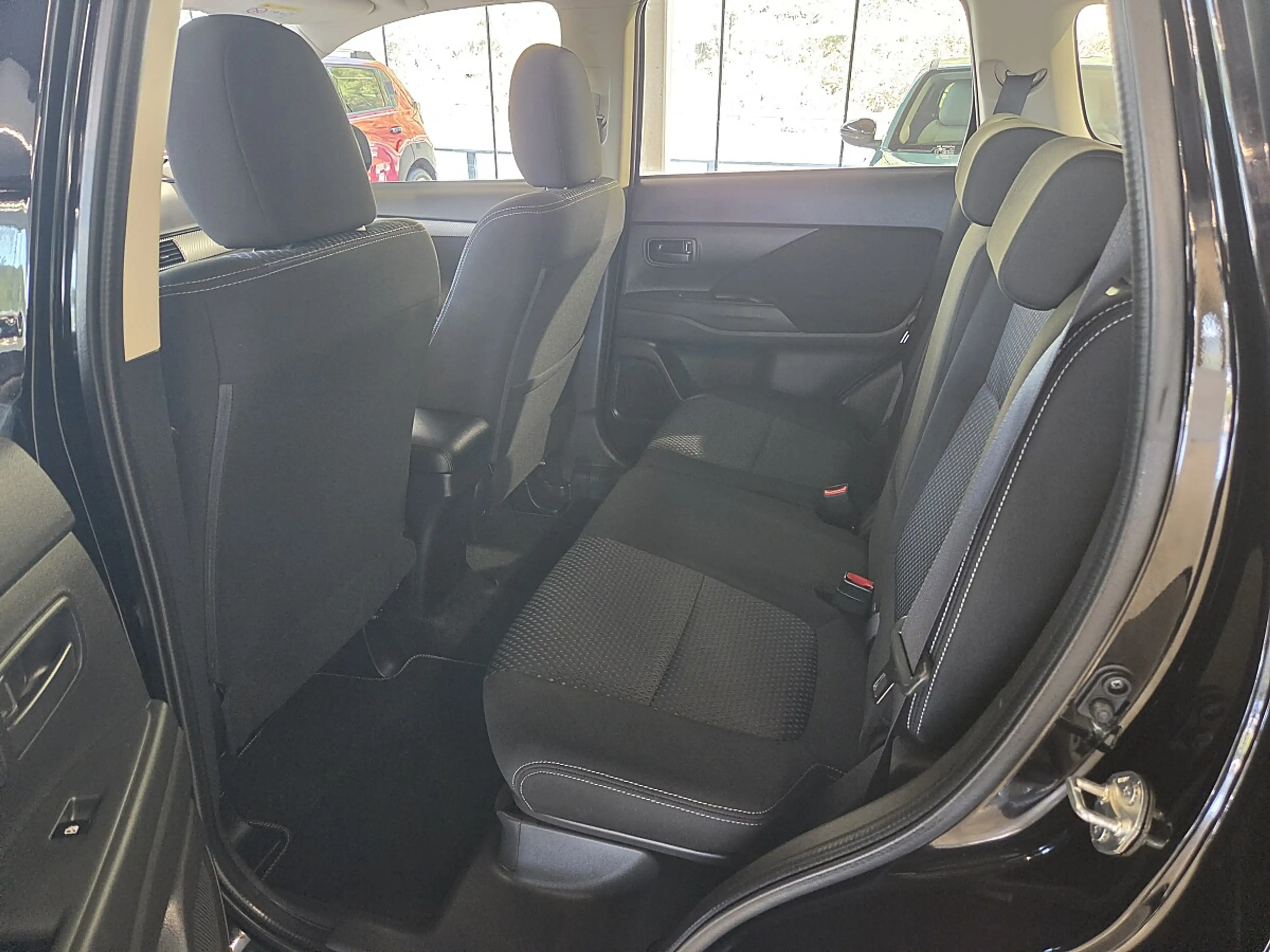 Mitsubishi Outlander 2,0 MIVEC AS&G 100 Jahre Sondermodell — photo 13