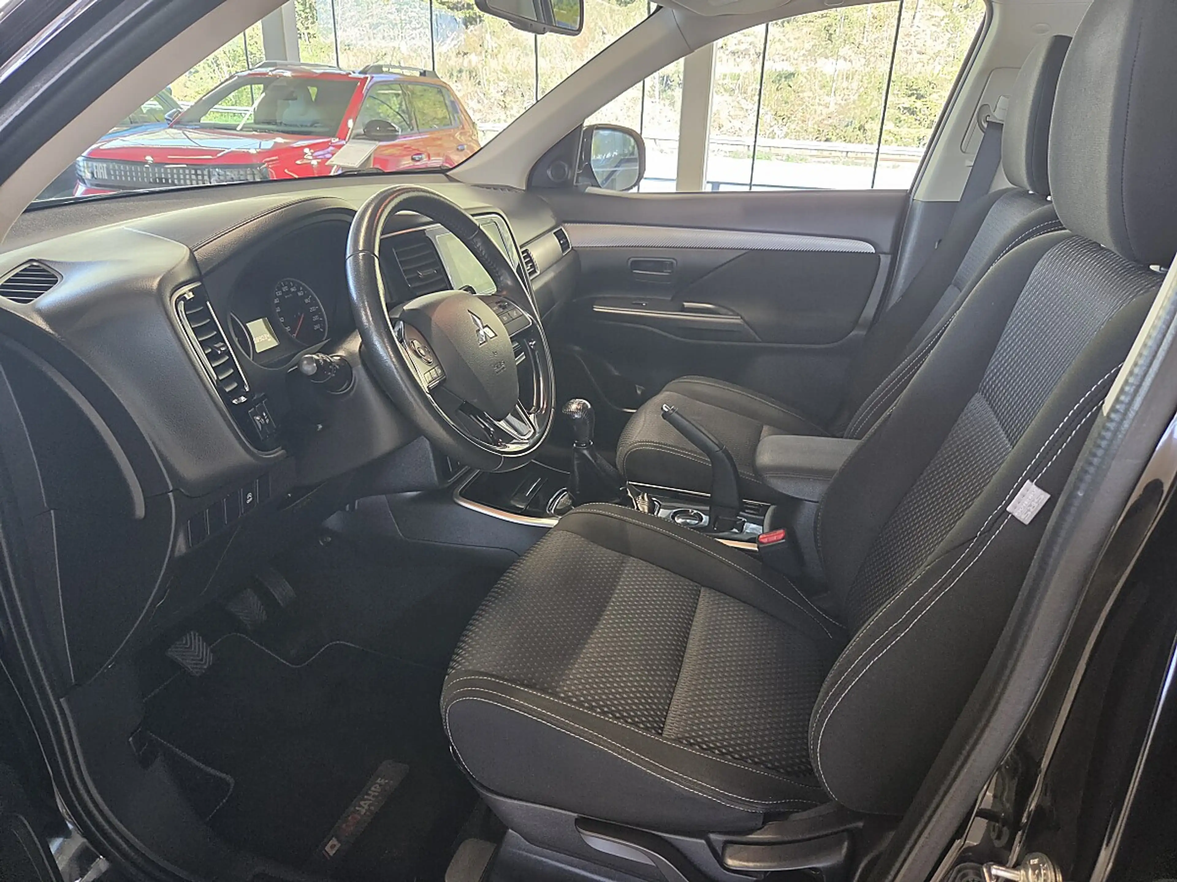 Mitsubishi Outlander 2,0 MIVEC AS&G 100 Jahre Sondermodell — photo 11