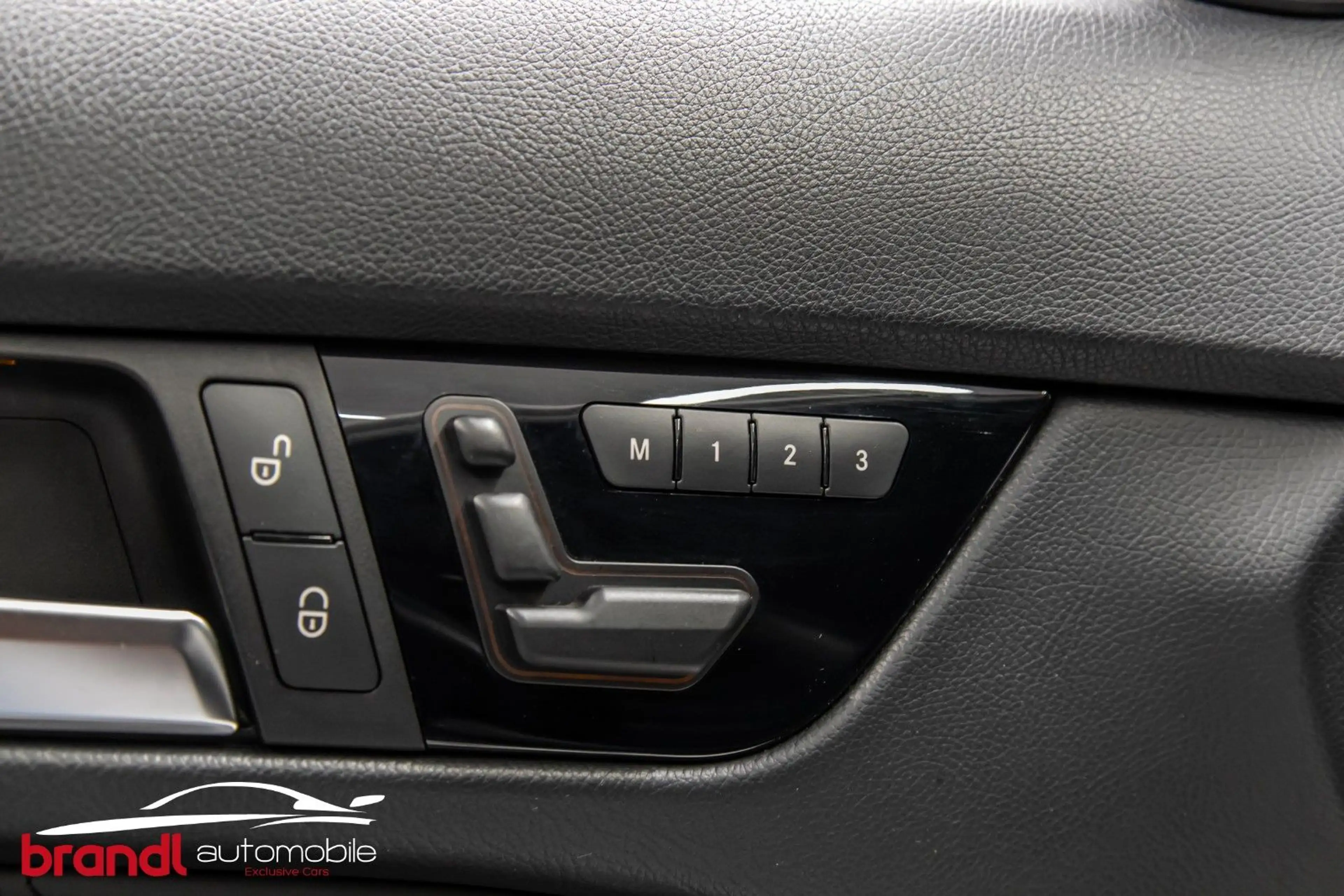 Mercedes-Benz C 63 AMG Coupe / DE / Garantie / Designo / Distr — photo 33