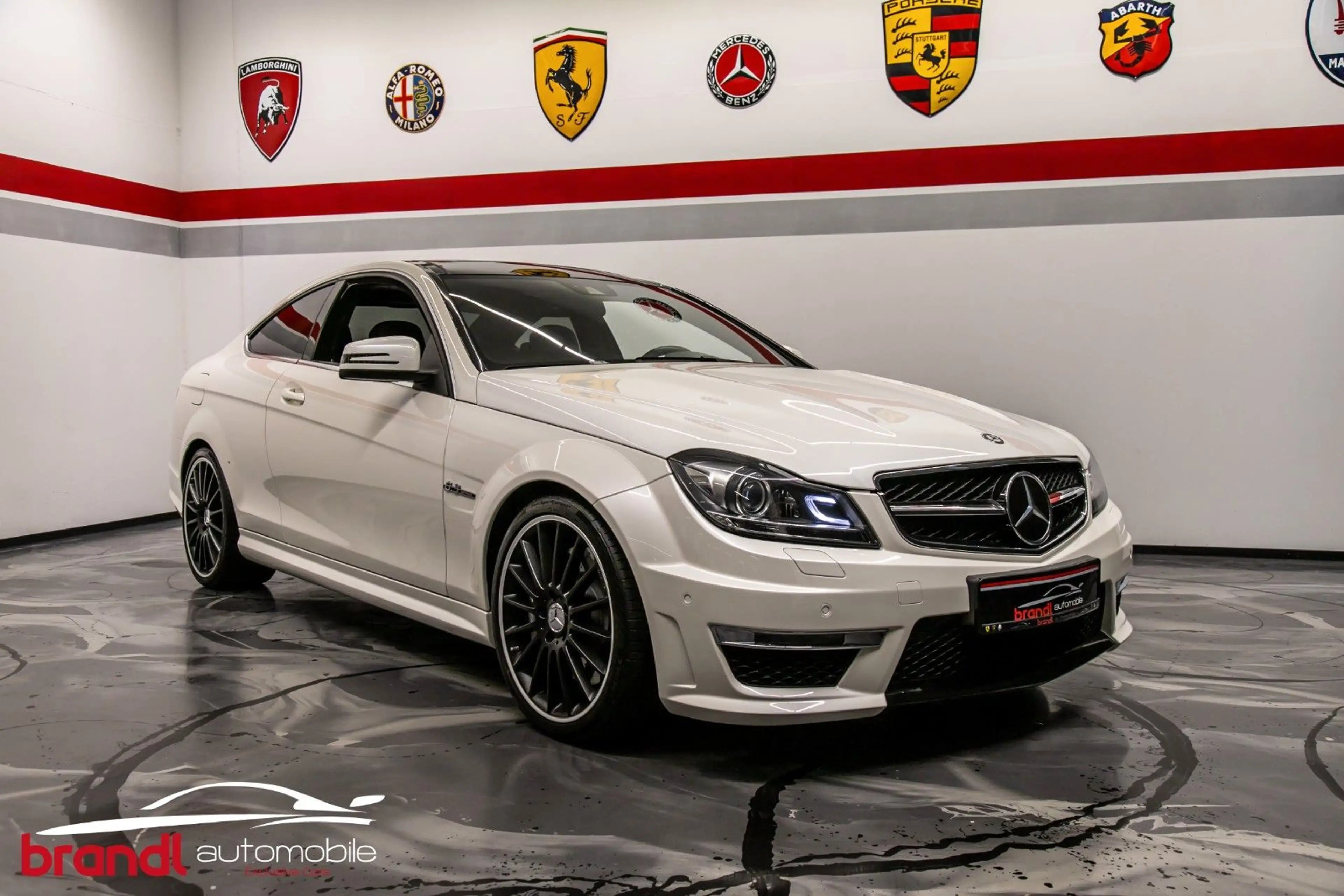 Mercedes-Benz C 63 AMG Coupe / DE / Garantie / Designo / Distr — photo 2