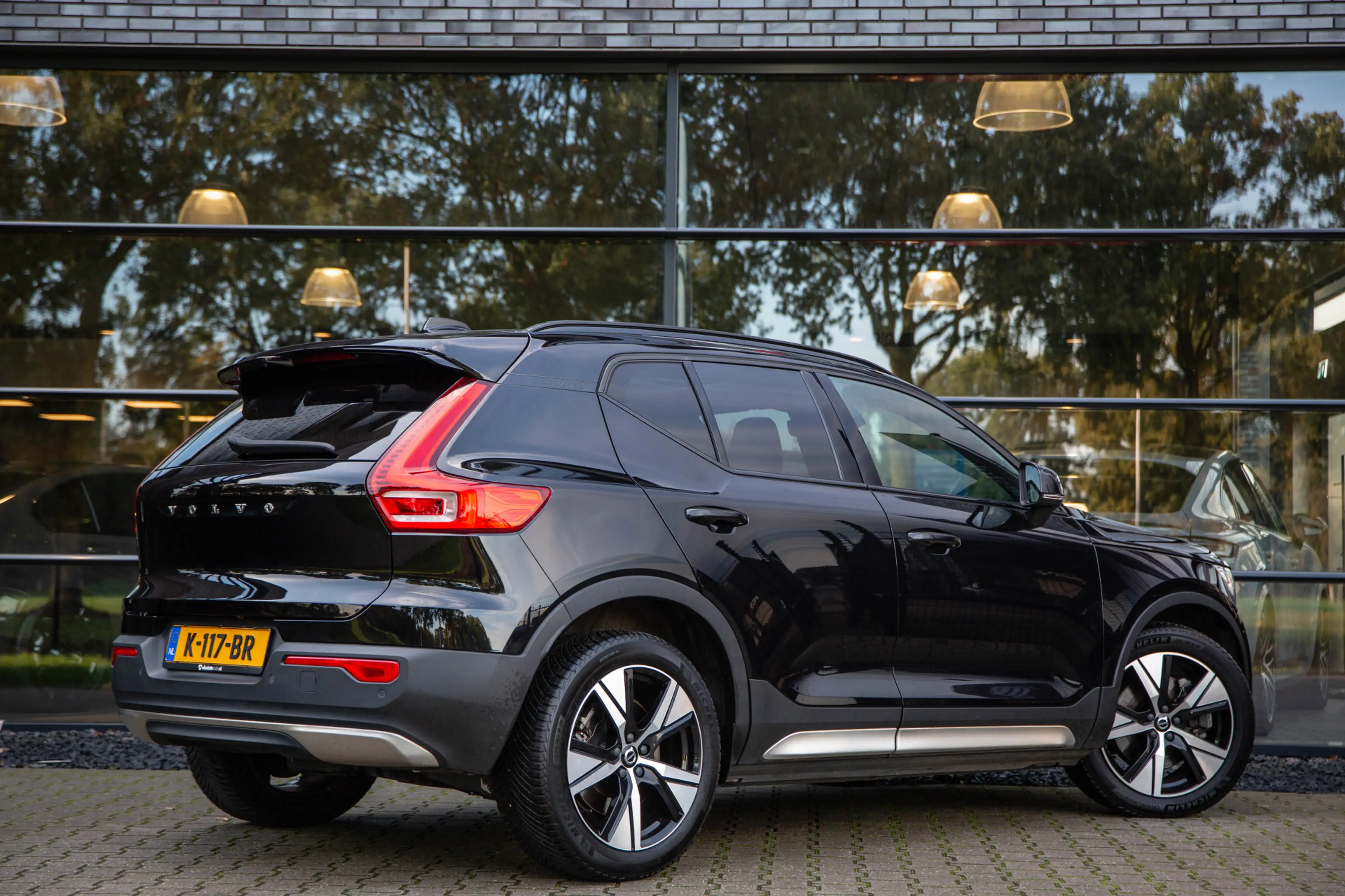 Volvo XC40 Recharge P8 AWD R-Design , SOH 92%, Harman/Kardon, — photo 2