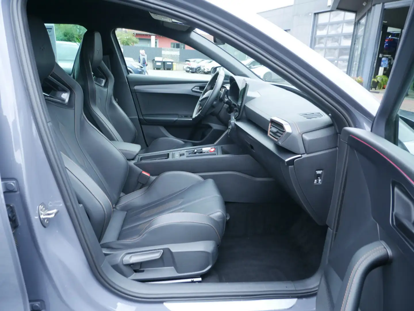 CUPRA Leon 2.0 TSI VZ LED BEATS COPPER SUPER-SPORT Grau - 2