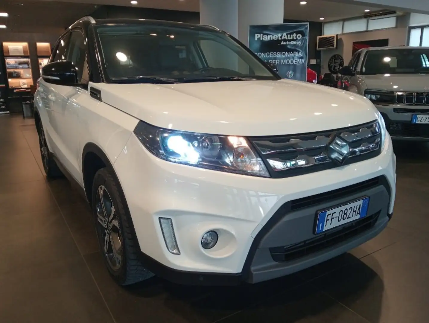 Suzuki Vitara 1.6 DDiS 4WD AllGrip V-Cool Blanc - 2