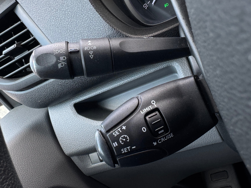 Citroen Jumpy 2.0 HDi / 6PLACES / UTILITAIRE / NAVI / CLIMA / 1PROP CARNET — photo 12
