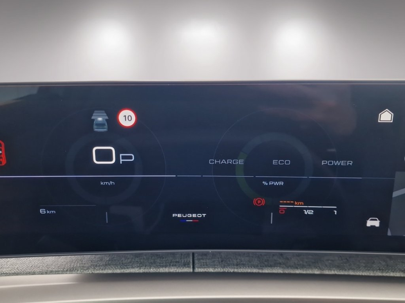 Peugeot 5008 ALLURE Hybrid 136 e-DCS6 — photo 14